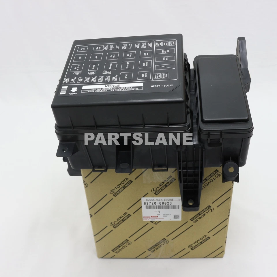 Bloque de conexiones de sala de motores OEM 82720-60023 Toyota Land Cruiser Lexus LX470 Foto 1 de 4