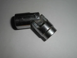 7/16" 3/8 Drive 6 point Universal Swivel Socket Chrome SAE - Foto 1 di 12
