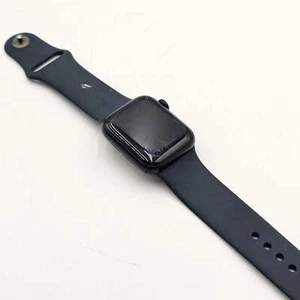 GPS Only Apple Watch SE 2nd Gen 40MM Midnight Aluminum A2722 - Photo 1 sur 6