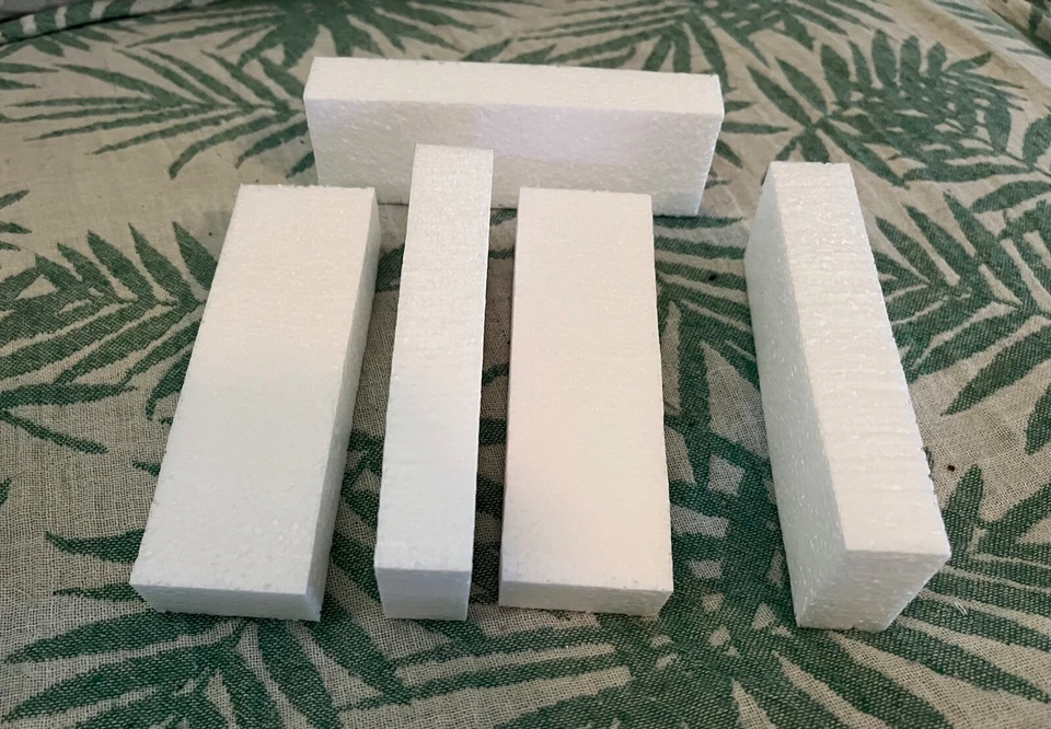 Lot of 5 styrofoam insert replacements for NES Nintendo game boxes - Image 1 of 1