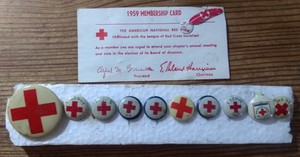 10 Vintage American National Red Cross Pins & Membership Card 1919- 1959 SEE PIC