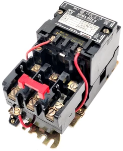 8536SBO2 Bobina Avviamento Motore Quadrato D Taglia 0 120V - Opzione Giorno Successivo - Difetto - Foto 1 di 9