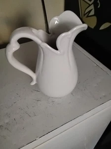 Royal Haegar Pottery CERAMIC VASE Creamy White Probably About 8 In Tall Marked - Picture 1 of 3