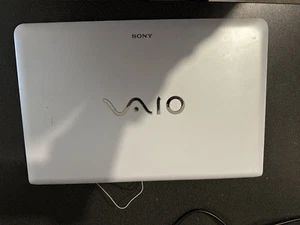 Sony VIAO SVE 171G12M Laptop Front Kunststoff - Bild 1 von 2