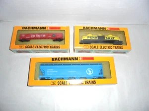 BACHMANN HO SCALE ZUG GÜTERWAGEN MIT BOXEN SEHR SCHÖN VINTAGE - Bild 1 von 2