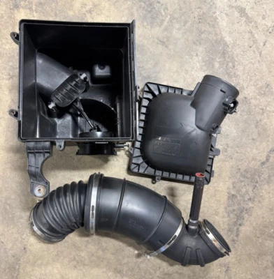 Dodge Ram Air Cleaner 68137142AC — 第 1/4 张图片