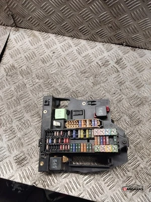 Cassetta fusibili VW TRANSPORTER V T5 minibus / passeggero 7e2919317 33108567 - Immagine 1 di 3