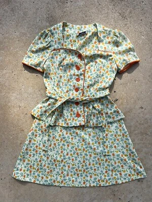 Vintage 1970s Mini Skirt And Blouse Tow Piece All Over Floral Print Funky XS - Image 1 of 4