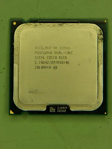 Intel Pentium Dual-Core E5400 SLGTK 2.70GHz/2M/800/06 CPU  - Picture 1 of 2