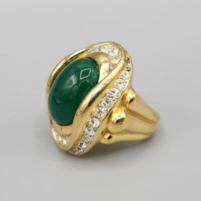 Anillo enchapado en oro pavé cristal cabina verde esmeralda Trifari Mogul corona rara Foto 1 de 4