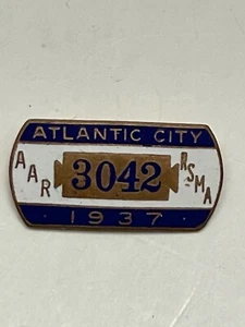 AAR RSMA CONVENTION 1937 ATLANTIC CITY VENDOR'S ENAMEL BADGE VERY SCARCE - Picture 1 of 3