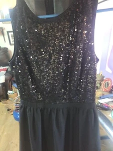 Seventeen Women’s Fit & Flare Cocktail/Party/Formal Dress Size Medium Sequin Top - Picture 1 of 4