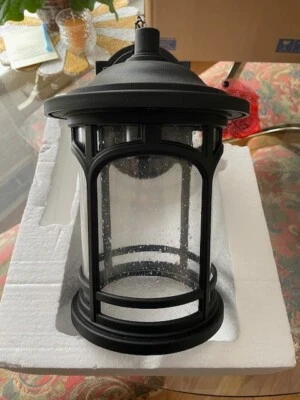 Quoizel MBH8407K - Linterna exterior ligera con cabeza de mármol en negro místico (cantidad-2)  Foto 1 de 4