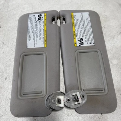 Juego de parasoles izquierdo derecho OEM gris PO215 2006-2013 Lexus IS250 IS350 Foto 1 de 4