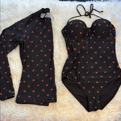 Traje de baño Gap Cherries negro rojo con protector contra erupciones a juego talla S Foto 1 de 4