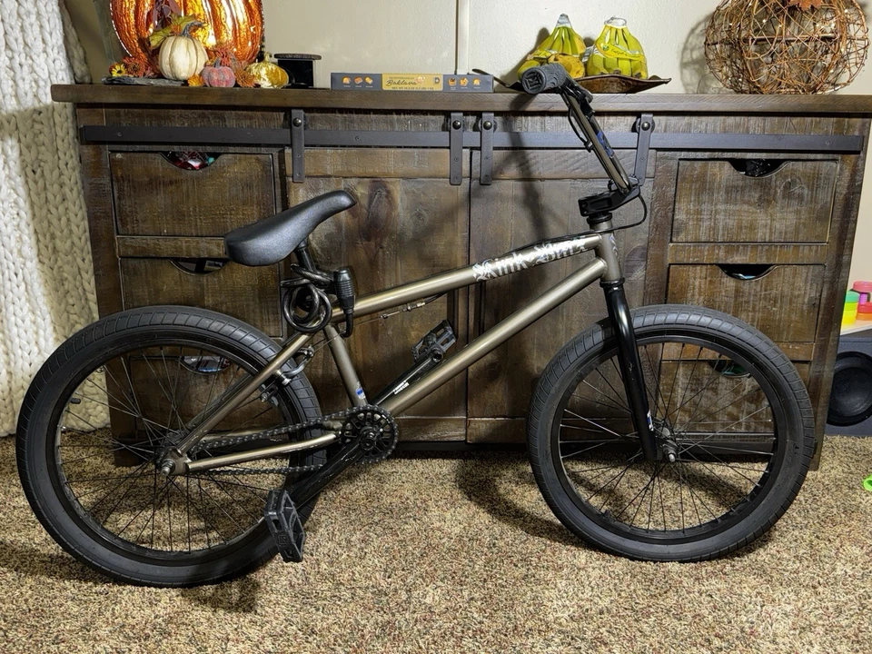 Bicicleta BMX Kink Foto 1 de 4