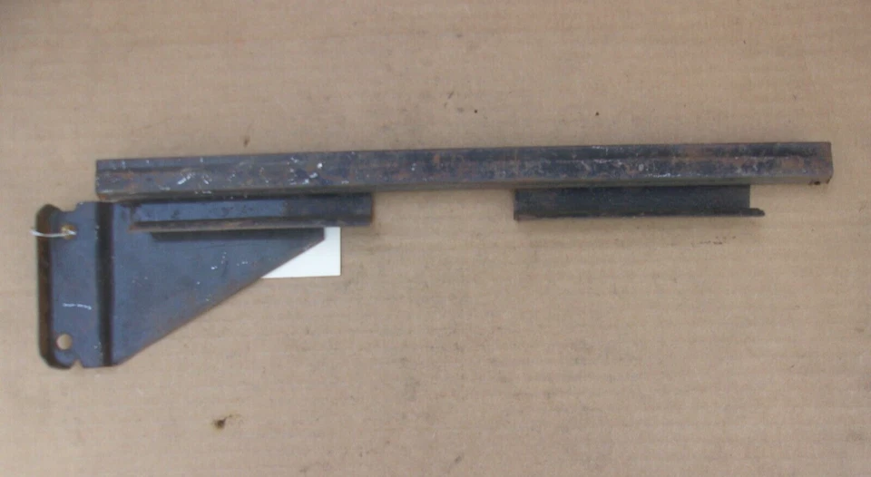 1937 Plymouth Dodge DeSoto Chrysler 4 Dr Sedan destro Frt PORTA VIDRO CANAL INFERIOR - Imagem 1 de 1