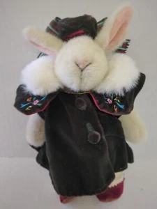 Muffy VanderBear Collection A Christmas Carol Hoppy VanderHare - Picture 1 of 13