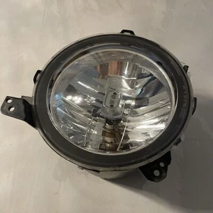 2018-2024 Jeep Wrangler JL Halogen Right Passenger Side Headlight OEM 55112872AG - Picture 1 of 5