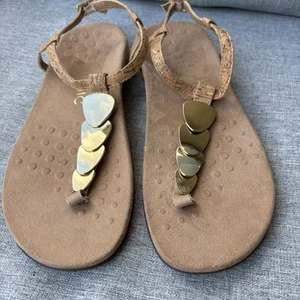 Vionic Miami Damen-Sandalen Korkriemen Riemen Fersenriemen Größe 9 hellbraun goldfarben bequem - Bild 1 von 12