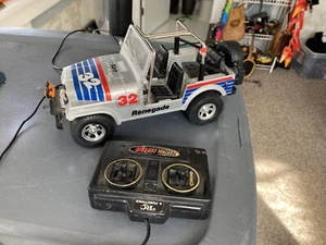 New Bright Jeep Renegade CJ7 Remote Control Car Off-road Special RC Vintage - Picture 1 of 15