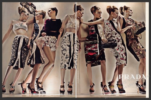 Scarpe Abbigliamento Moda Prada anni 2000 Stampa Pubblicità (2 Pagine) 2009 Modelli Gambe