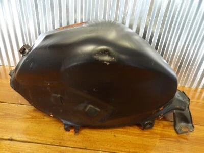 Tanque de combustível 15-19 Honda CBR300R 17520-K75-A10ZB - Imagem 1 de 4