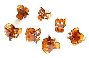 24 Pezzi Mini Fermagli Artiglio Capelli Marrone per Bambole o Bambine Misura 10 mm - Foto 1 di 1