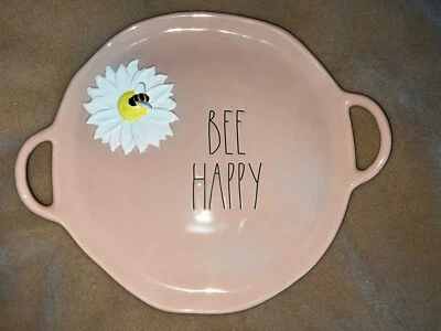 Rae Dunn BEE HAPPYY Plato Bandeja para Servir Redondo Rosa Cerámica Reina Margarita Amarillo Blanco Foto 1 de 3
