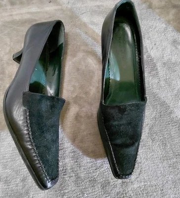 Mocasín Naturalizer Kitten Tacones Mujer Talla 10W Cuero Negro Puntera Cuadrada Foto 1 de 4