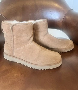 UGG Cory II Womens Suede & Sheepskin Winter Ankle Boots in Chestnut Size 7.5 - Picture 1 of 5