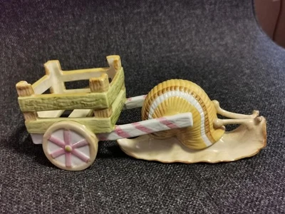 Villeroy & Boch Bunny Family Snail Mail Bunnies Eastern Easter Snail Original Box - Image 1 of 4