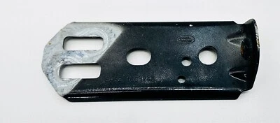 LAND ROVER 2008-12 LR2 PLACA DE SUPORTE DE SUPORTE DE SUPORTE DE PARA-LAMA DIANTEIRO FABRICANTE DE EQUIPAMENTO ORIGINAL - Imagem 1 de 4