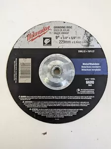 9 In. X 1/4 In. X5/8-11 In. Grinding Wheel Disc (type 27) | Milwaukee (3 Pack) - Picture 1 of 3