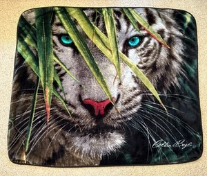 Northwest By Collin Bogle White Tiger Blue Eyes Soft Plush Throw Blanket 52”x60 - Picture 1 of 7