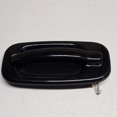 Правая наружная дверная ручка 00-06 Chevrolet Suburban 1500 (черная) 15182405, - Изображение 1 из 4