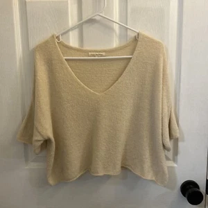 LA HEARTS Short Sleeve Fuzzy Crop Top Women Size Small Cream NEW - Picture 1 of 15
