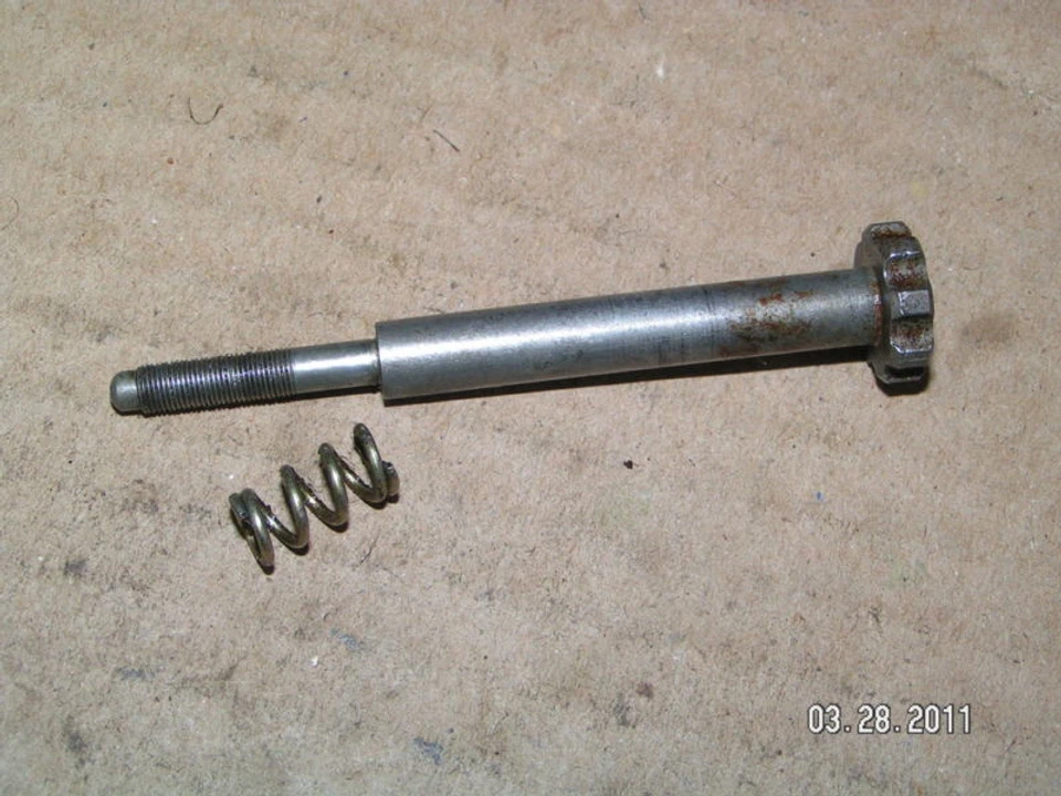 YAMAHA XS850 XS 850 TRIPLE XJ650 XJ 650 CARB CARBURETOR THROTTLE STOP SCREW - Imagem 1 de 1