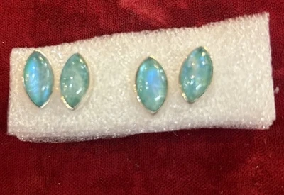 Juego de aretes de piedra lunar arco iris verde en forma de carpa en plata de ley Foto 1 de 2