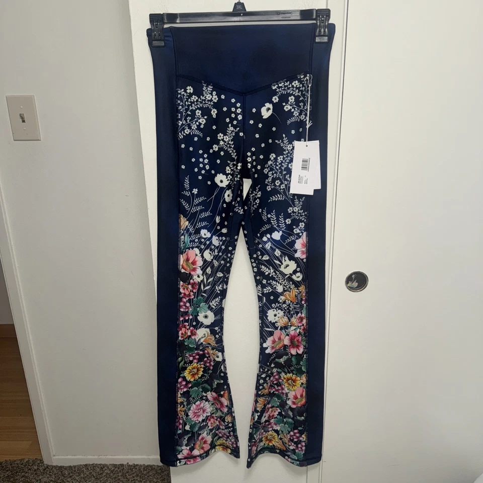 Leggings Johnny Was Cintura Alta Esculpidos Bebé Campana/Azul Patrón Floral S/M Nuevos con Etiquetas  Foto 1 de 4