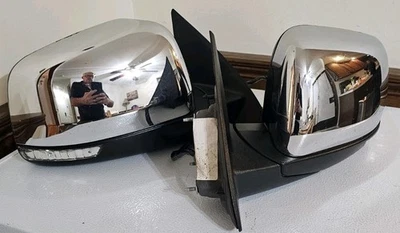Jeep Grand Cherokee 2011-2018 - Par de espejos retrovisores izquierda y derecha cromados térmicos (2) Foto 1 de 4
