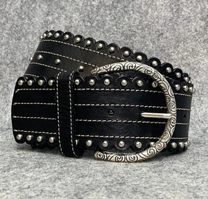 Cintura Brighton larga in pelle nera smerlata donna tg 32 borchie punto contrasto - Foto 1 di 13
