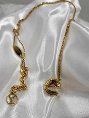 Autentica collana LOUIS VUITTON LV&ME E M61060 collana USATA - Immagine 1 di 4