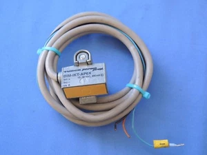 Turck BIM-IKT-AP6X Magnetic Switch - Picture 1 of 3
