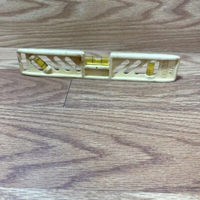 EMPIRE 9 Inch Length 3 Vials Polycast White Torpedo Level 33-9 - Image 1 of 4