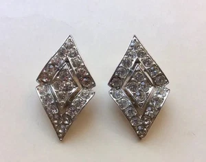 Gorgeous Vtg Signed SARAH Cov. Rhombus Rhibestone Silver Tone Clip On Earrings - Picture 1 of 7