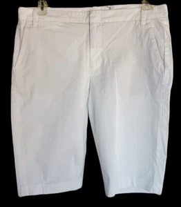 Vince White Stretch Cotton Womens Bermuda Shorts Size 14 NWT $165 - Picture 1 of 3