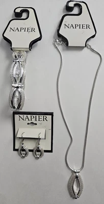 NUEVO CON ETIQUETAS 3- piezas PENDIENTES NAPIER plata llamador puerta PULSERA COLLAR COLGANTE ELÁSTICO Foto 1 de 4