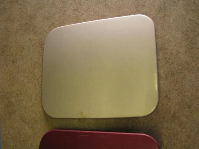 '92-96 Toyota CAMRY / Lexus ES300 Fuel/Gas Door Lid Assembly BEIGE 93 94 95 #4J1 - Image 1 of 2