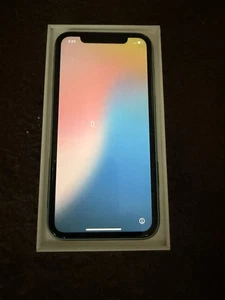 iPhone 11 - 64 GB Memory 4GB - Green - Unlocked iPhone 11 Specs: Storage: 64GB - Photo 1 sur 5